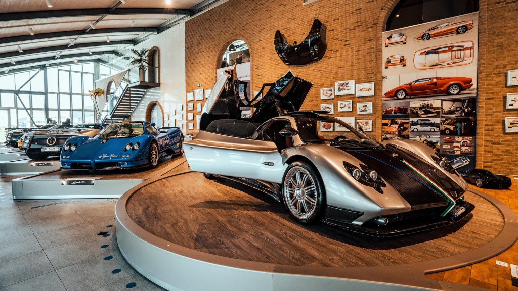 Inside the Factory Where Pagani Builds Cars Like Works of&nbsp;Art
